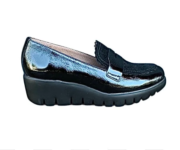 C33223 Black Patent Waterproof Platform Loafer