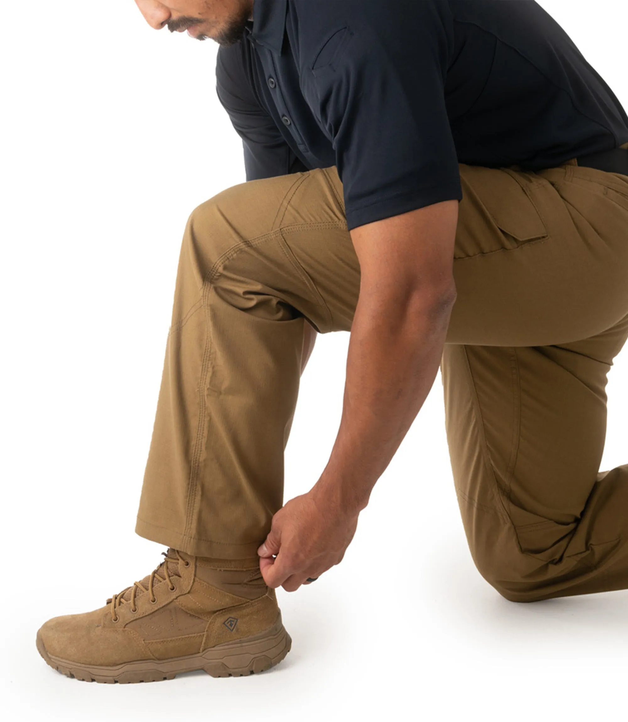 Men's V2 Tactical Pants / Coyote Brown