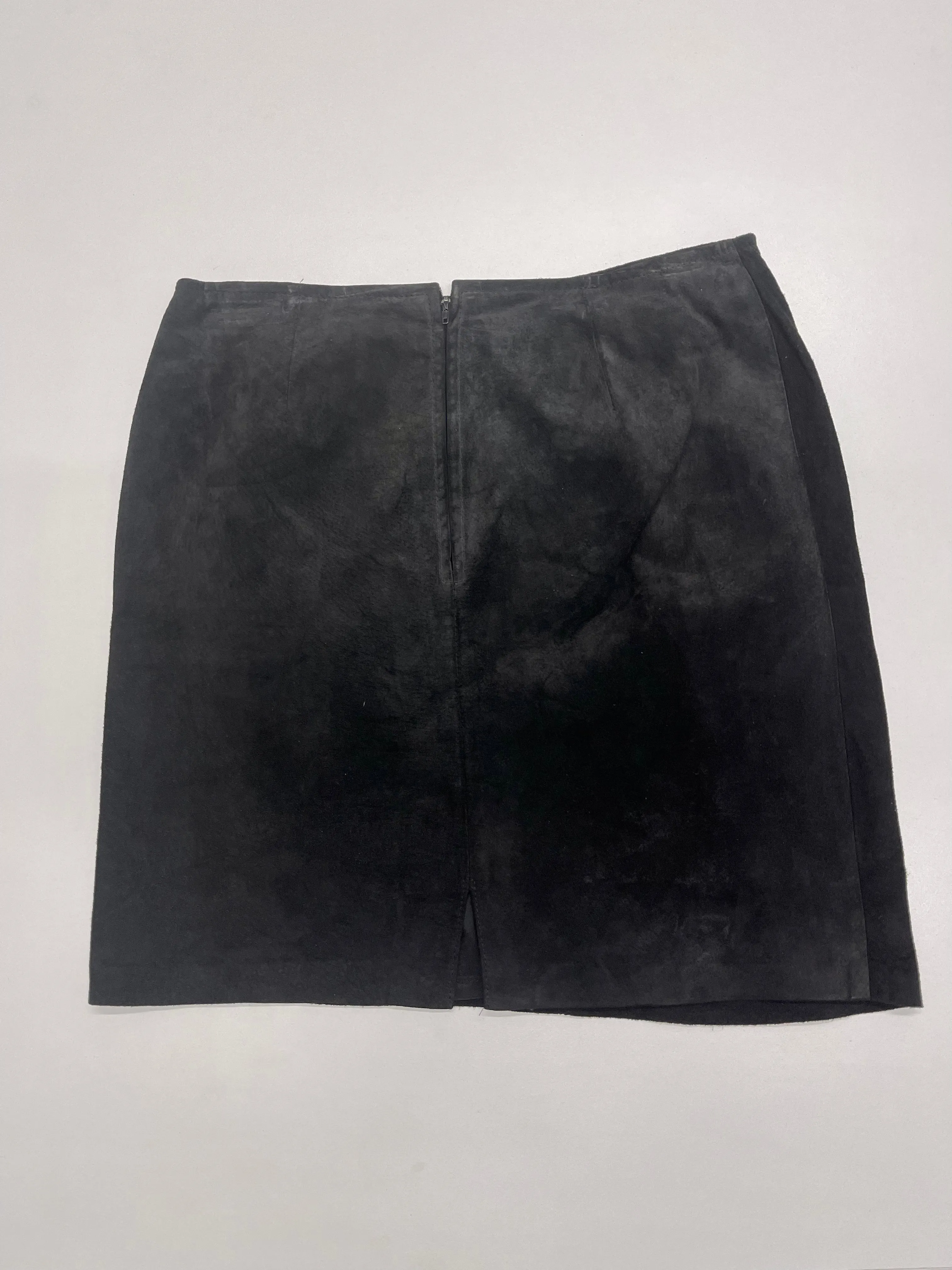 Women’s Danier Skirt, Size 10