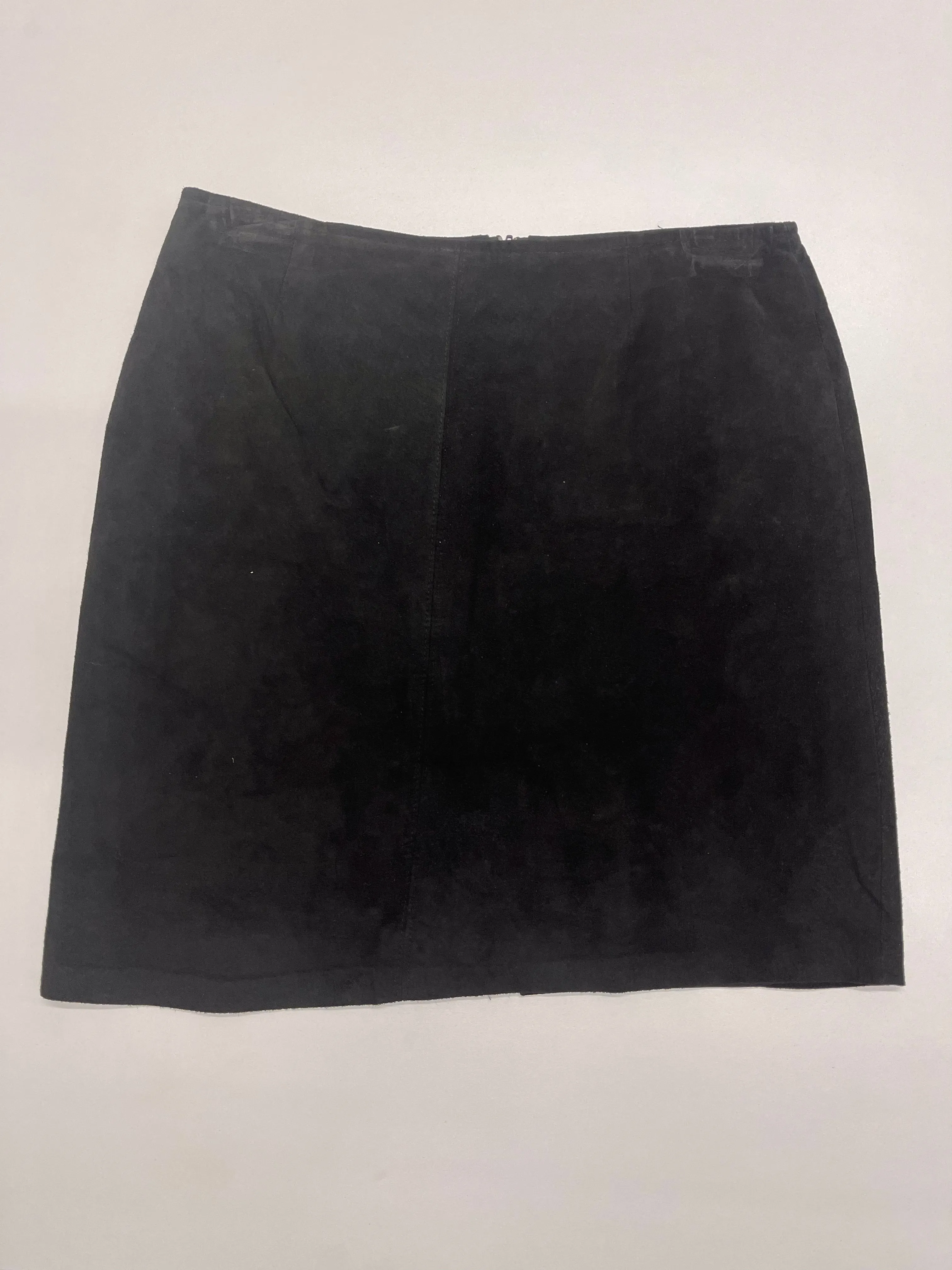 Women’s Danier Skirt, Size 10